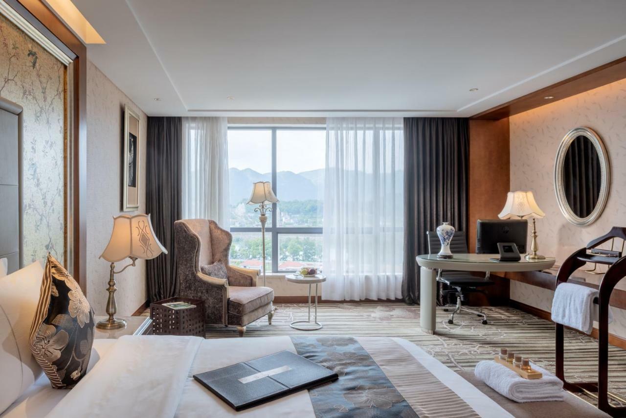 Sunshine Hotel Чжанцзяцзе Екстер'єр фото